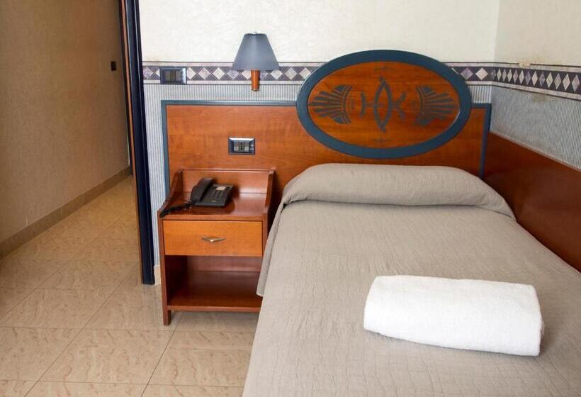 单人基本间, Kroma