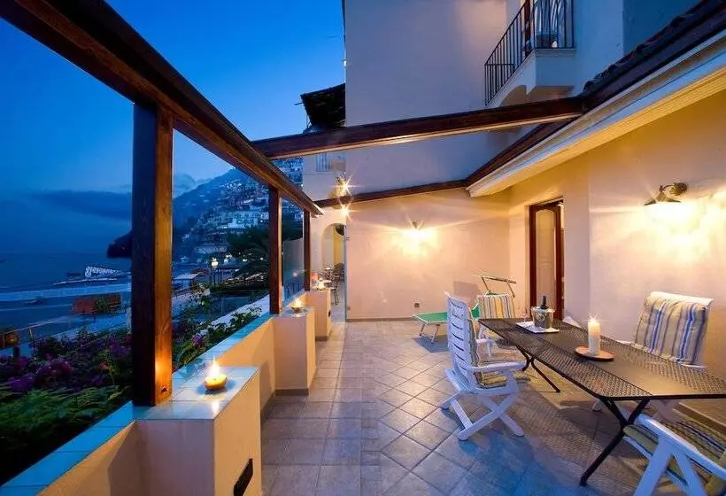 آپارتمان 1 خوابه با چشم‌انداز دریا, La Caravella Di Positano   Relais & Beach