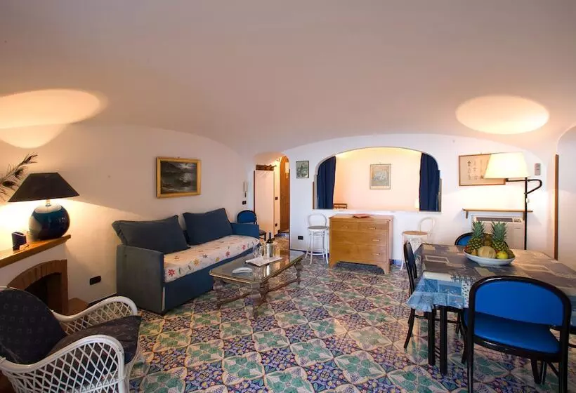 آپارتمان 2 خوابه با چشم‌انداز دریا, La Caravella Di Positano   Relais & Beach