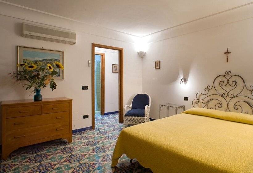 带2个卧室带海景的公寓, La Caravella Di Positano   Relais & Beach