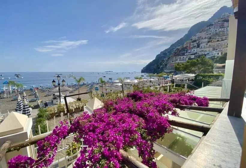 سوییت با چشم‌انداز دریا, La Caravella Di Positano   Relais & Beach
