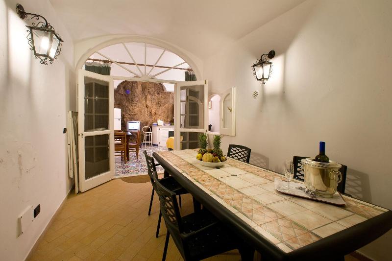 带1个卧室的带海景的公寓, La Caravella Di Positano   Relais & Beach