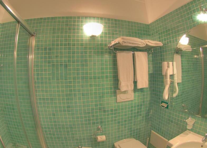 带2个卧室带海景的公寓, La Caravella Di Positano   Relais & Beach