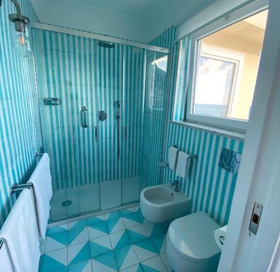 带1个卧室的顶楼公寓, La Caravella Di Positano   Relais & Beach