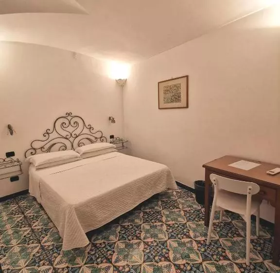 آپارتمان 3 خوابه, La Caravella Di Positano   Relais & Beach