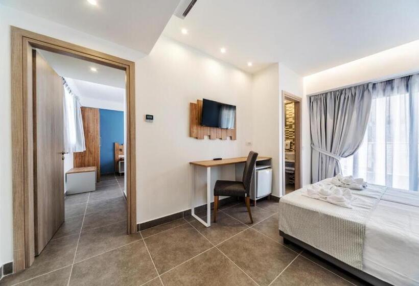 Полулюкс, Pollis