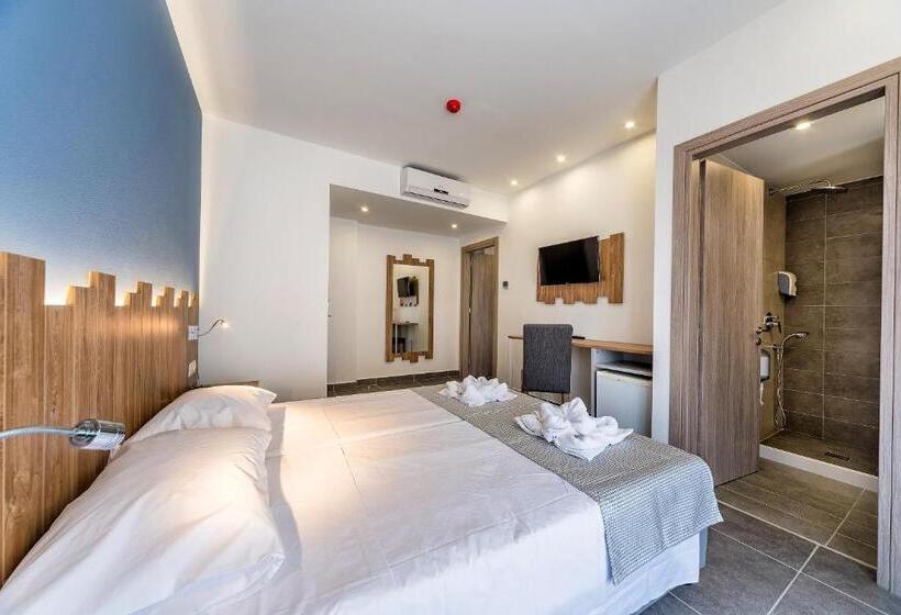 Полулюкс, Pollis