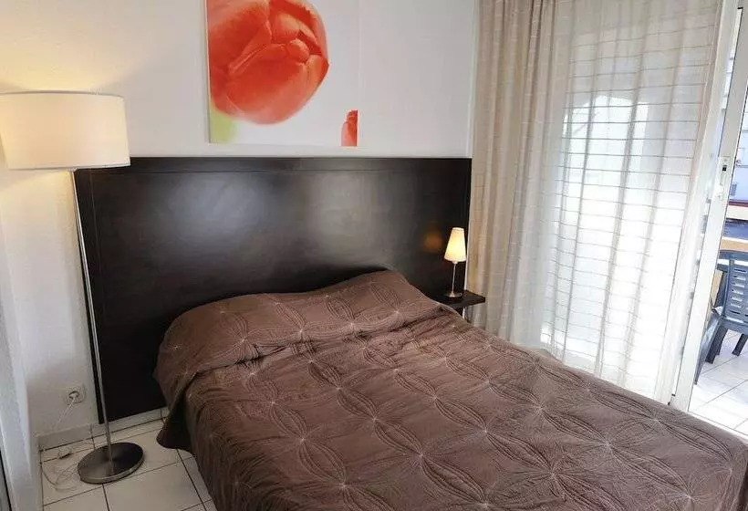 スタンダードスタジオ, Residhotel Cannes Festival