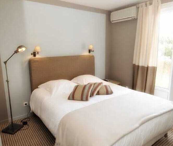 חדר סטנדרט לשלושה, Santa Maria