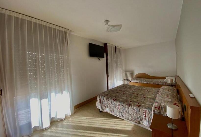 חדר סטנדרט עם מרפסת, Sciatori 3 Stelle Superior