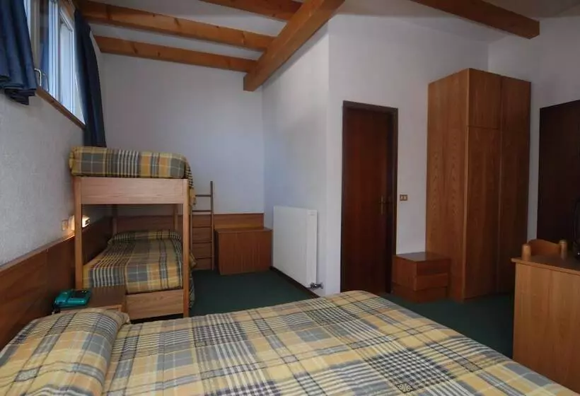 スタンダード４人部屋, Sport Hotel Pampeago