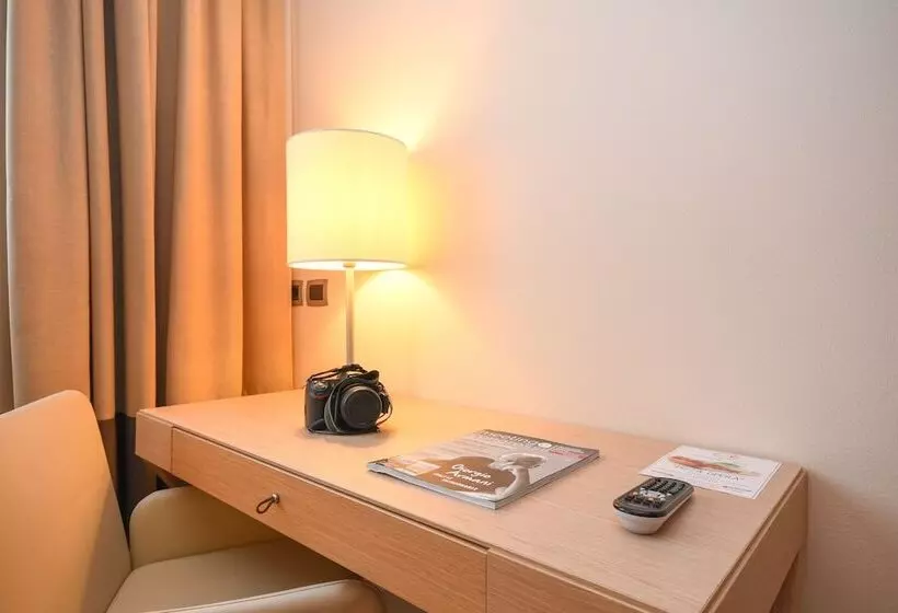 Standard-huone, Th Lazise Hotel Parchi Del Garda