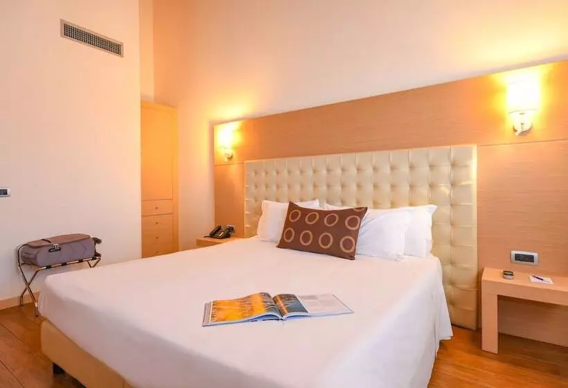 Standard-huone, Th Lazise Hotel Parchi Del Garda
