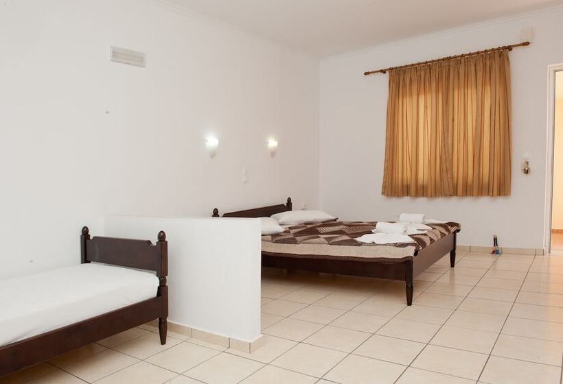 标准工作室带泳池景, Thodorou Village