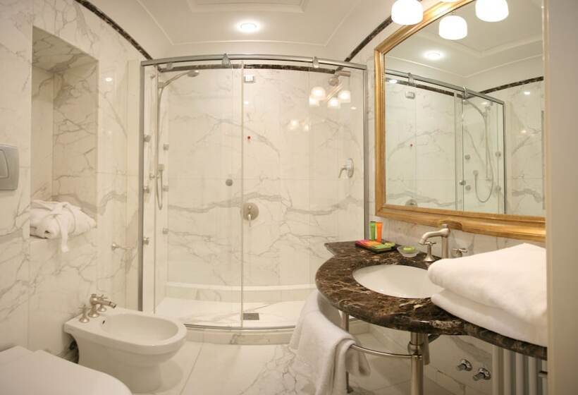 סוויטת ג'וניור, Villa Duse