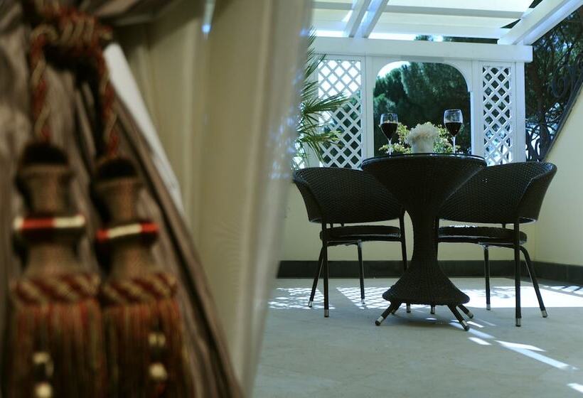 סוויטת ג'וניור, Villa Duse