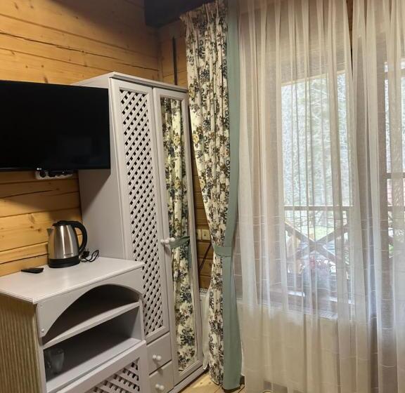 اتاق راحتی سه تخته, Villa Затишна