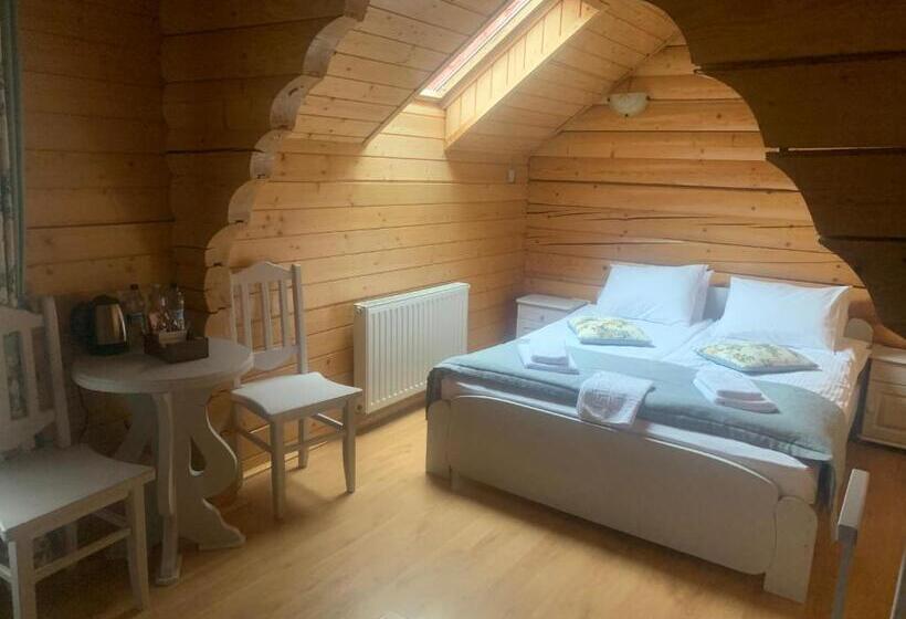 استودیو خانوادگی, Villa Затишна