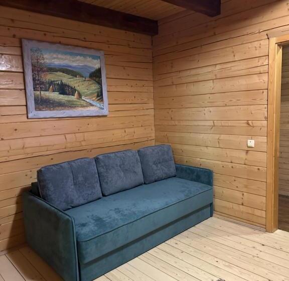 اتاق راحتی سه تخته, Villa Затишна