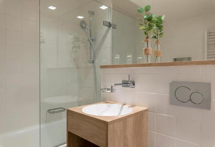 高级大房间, 9hotel Opera