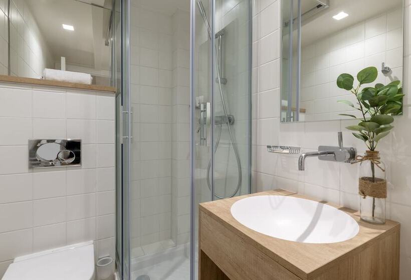 标准间, 9hotel Opera