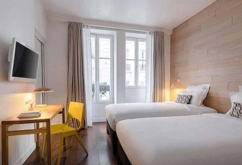 俱乐部房间, 9hotel Opera