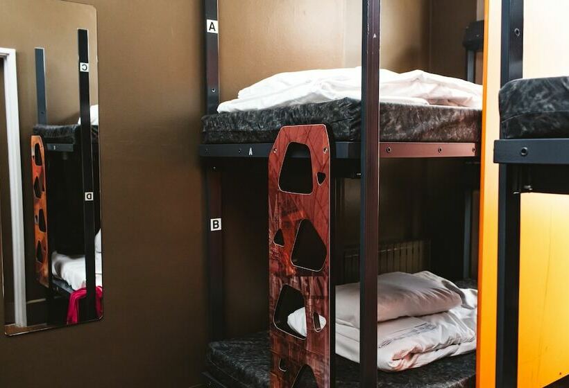 Кровать в Общей Комнате, Clink78 Hostel