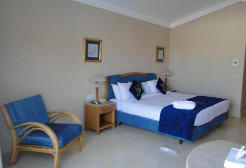 바다 전망 디럭스 3인룸, Ecotel Dahab Bay View Resort