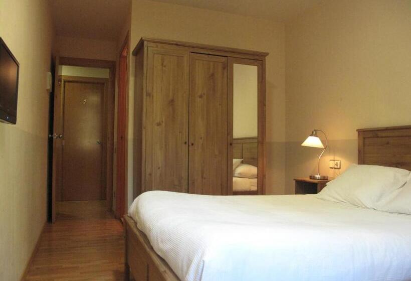 Номер Стандарт, Hostal Lk Barcelona