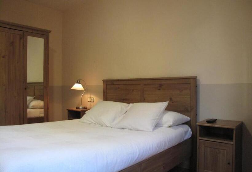Номер Стандарт, Hostal Lk Barcelona
