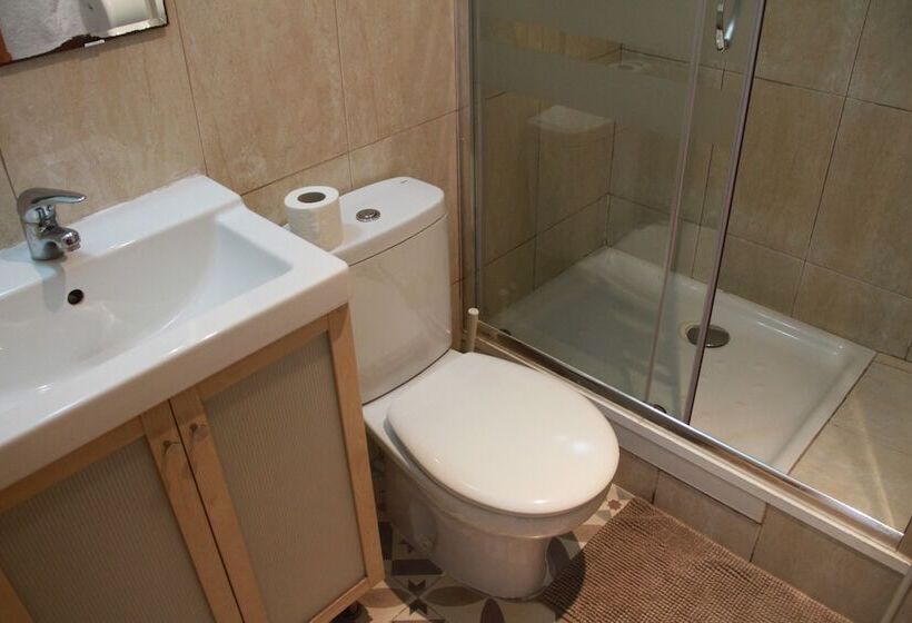 Номер Стандарт, Hostal Lk Barcelona