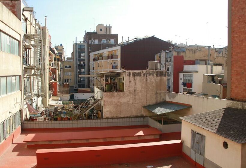 Номер Стандарт, Hostal Lk Barcelona