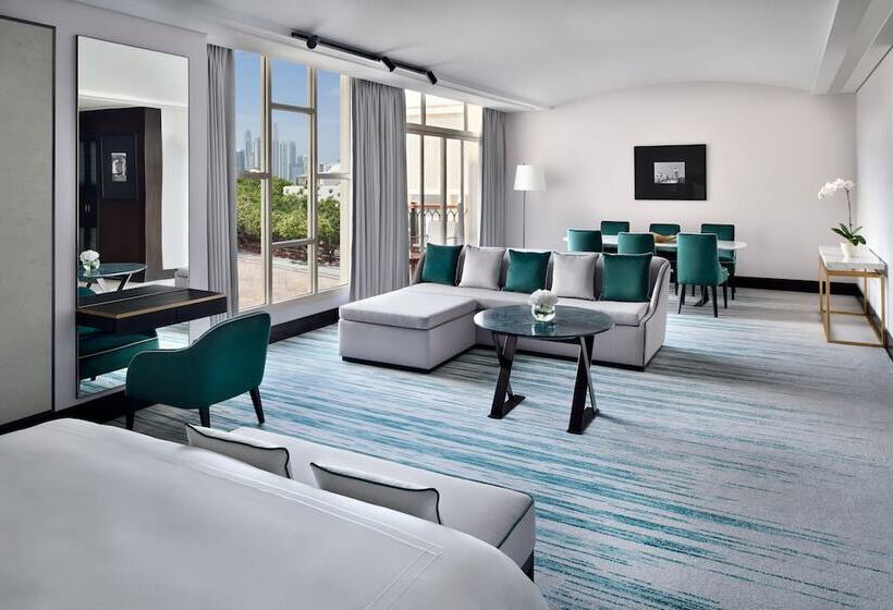 Полулюкс, Address Montgomerie