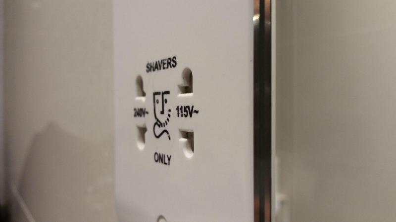 四人标准间, Chester