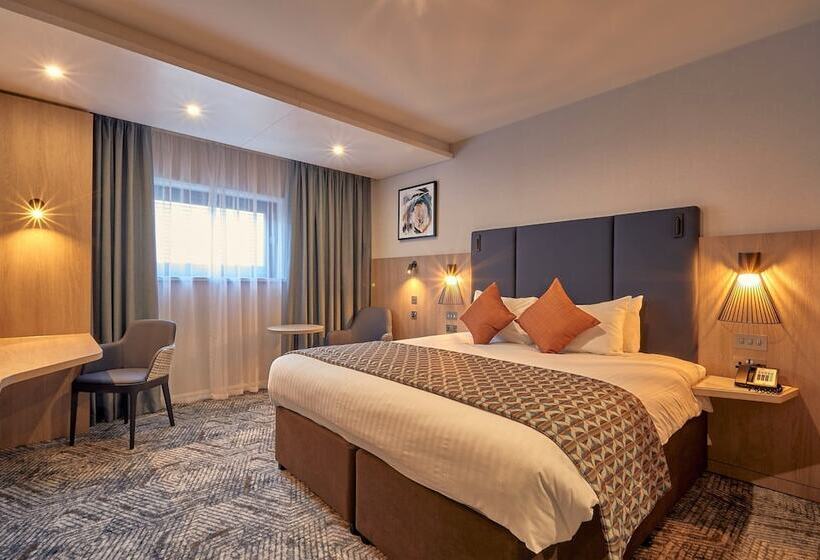 스탠다드 룸, Crowne Plaza Reading East