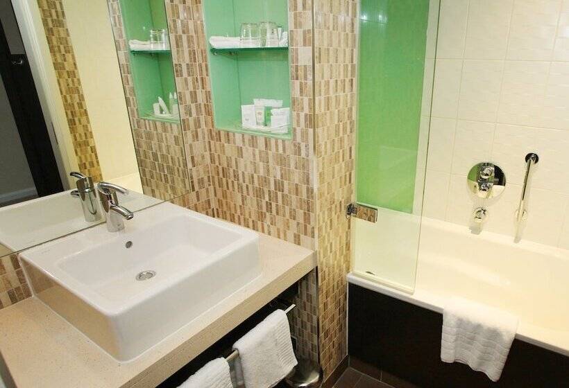 스탠다드 룸, Crowne Plaza Reading East