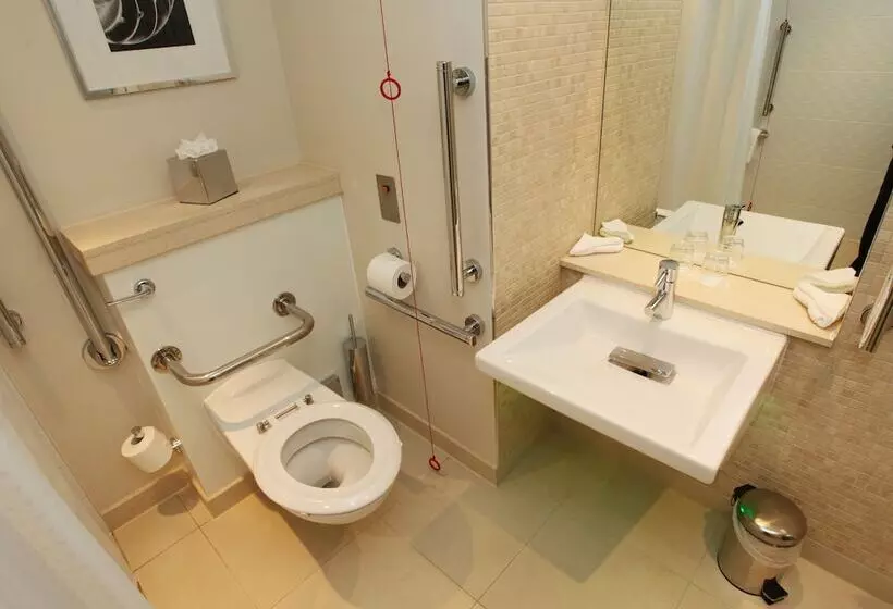 身障者適用スタンダードルーム, Crowne Plaza Reading East