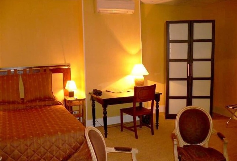 标准三人间, De France