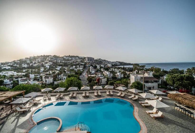 Номер Deluxe, Elementa Boutique Hotel   Adults Only