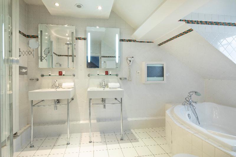 수피리어 룸, Elysees