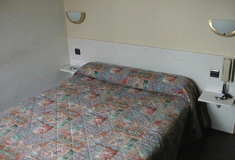 スタンダードルーム, Ferney République