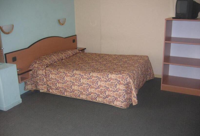 スタンダードルーム, Ferney République