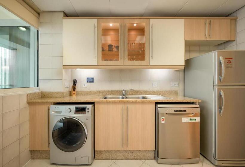 سوییت لوکس, Oaks Liwa Heights Hotel Suites