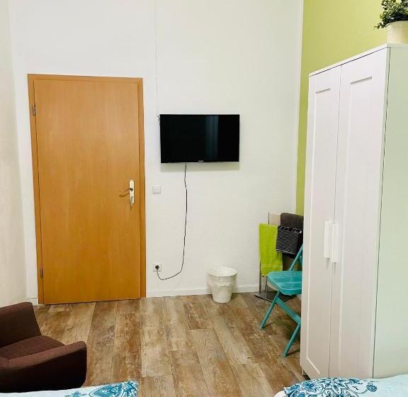 اتاق اکونومی, Pension Kaffeefreunde