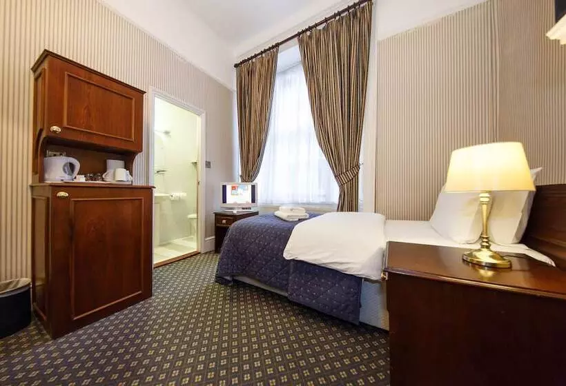 اتاق استاندارد سه نفره, Regency House
