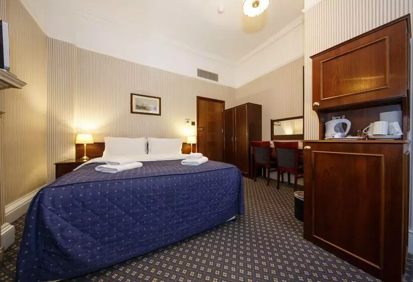 اتاق استاندارد سه نفره, Regency House