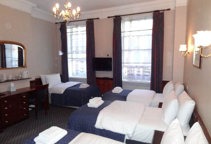 패밀리 룸, Regency House