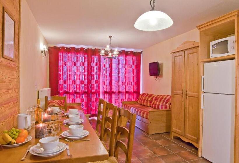 Апартаменты 5 спален, Résidence Les Balcons De La Rosière