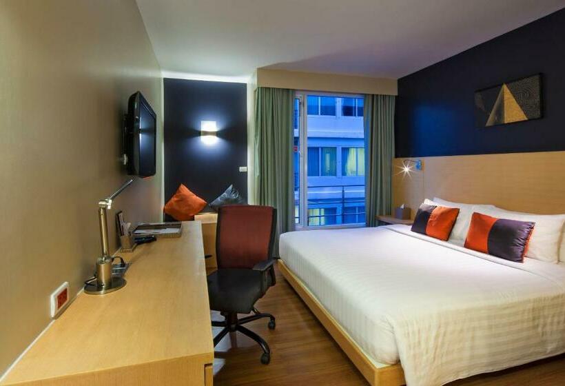 Quarto Superior, Solo, Sukhumvit 2, Bangkok   Sha Extra Plus