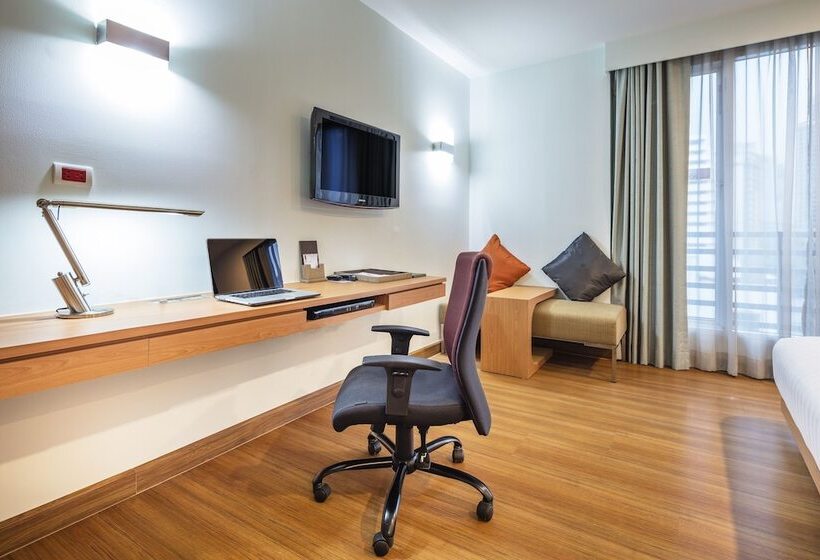 اتاق لوکس, Solo, Sukhumvit 2, Bangkok Sha Extra Plus